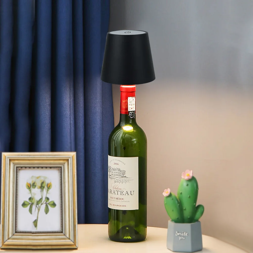 Luminária de Mesa Recarregável BOTTLE™